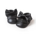 Nette Bogen-hohle Entwurfs-Baby-Prinzessin-beiläufige Schuhe